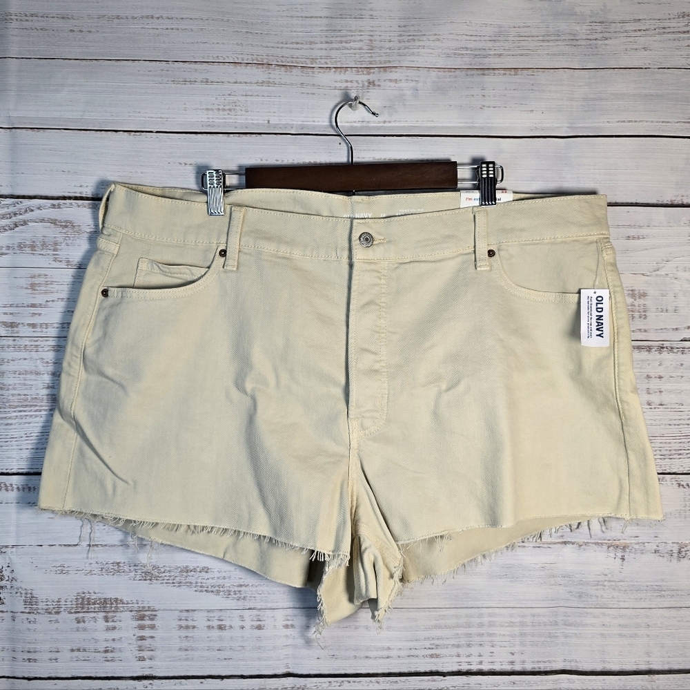NWT Old Navy Cream 3" Womens Raw Hem Shorts Plus Size 22 Sky-hi Aline
